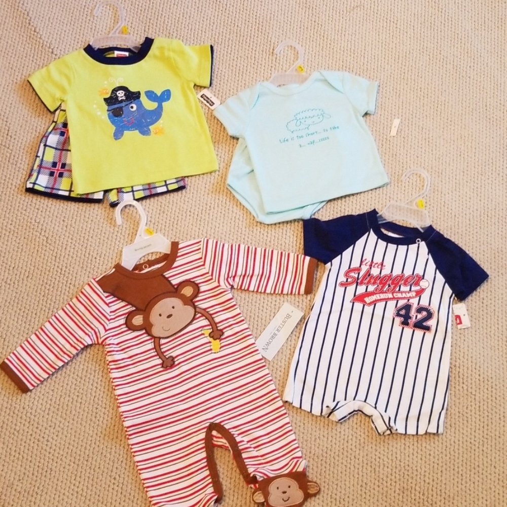 Lot of 4 Infant Boys 0-3 Month Outfits